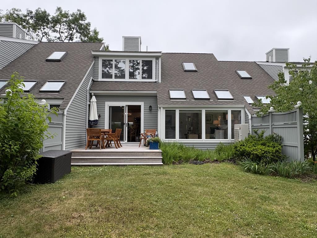 20 Meetinghouse Village Way
