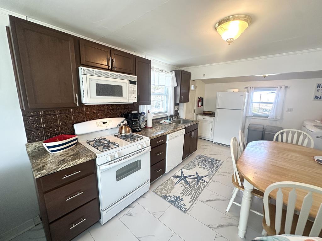 Coastal Pet Friendly Getaway - North Cape May | Photo 9