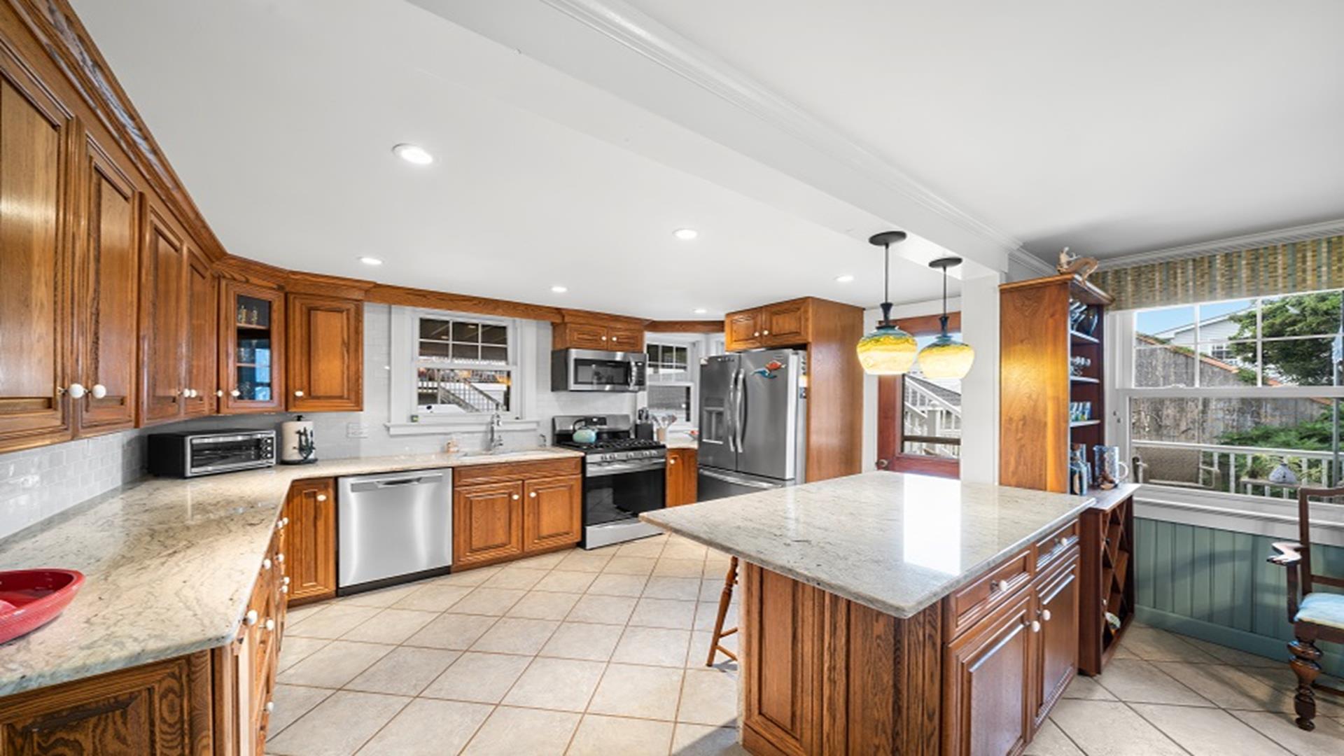 269 90th Street, Stone Harbor (2 Blocks to Beach)