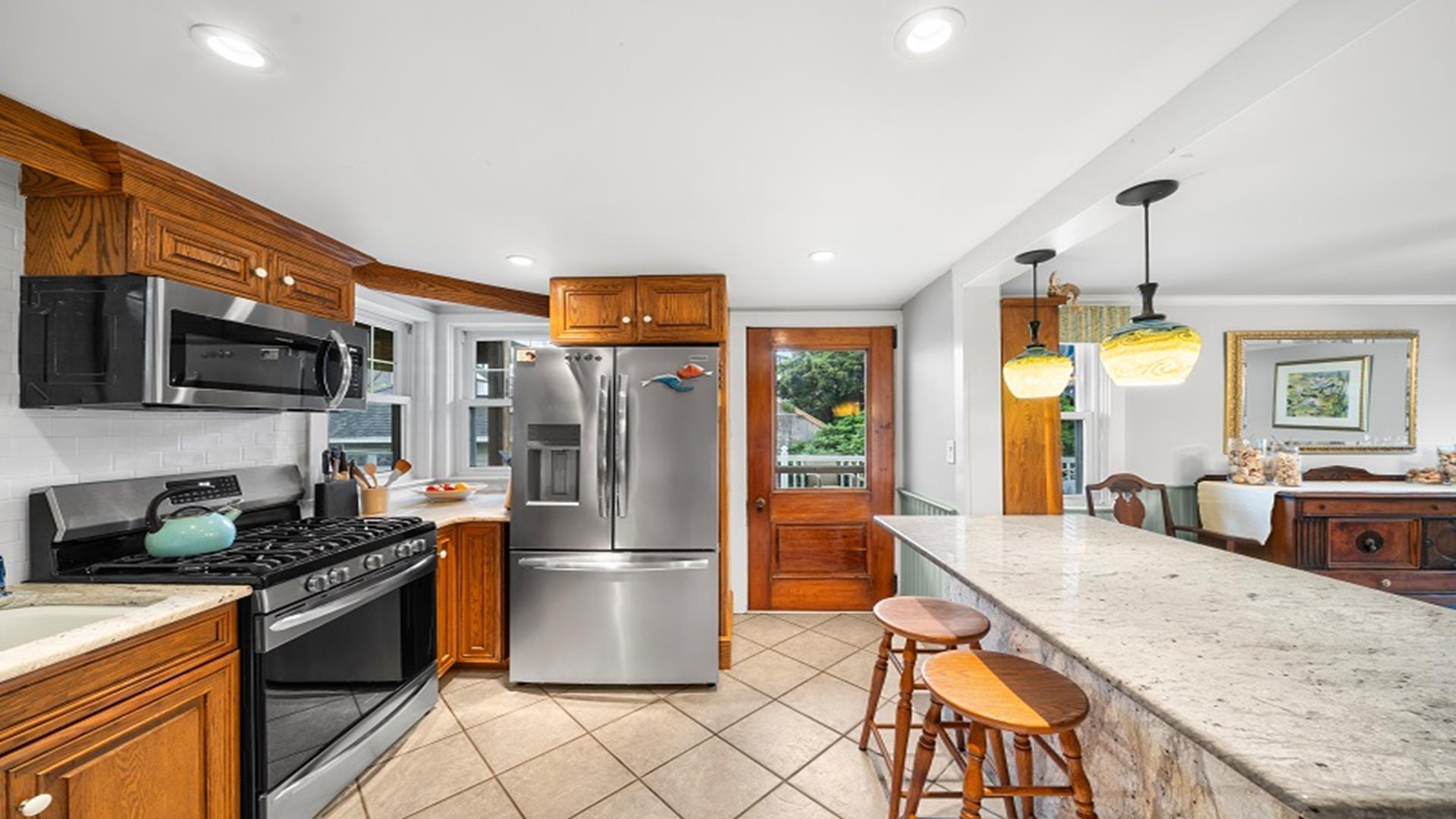 269 90th Street, Stone Harbor (2 Blocks to Beach)