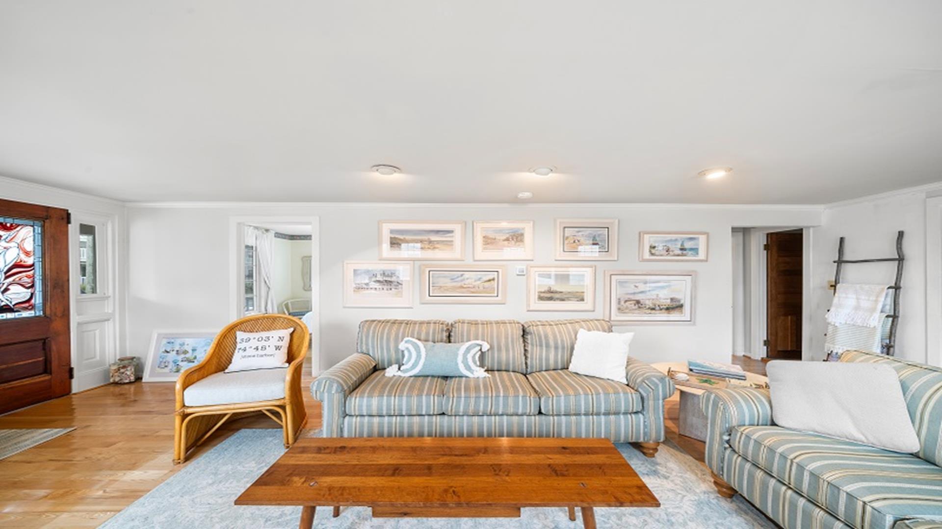 269 90th Street, Stone Harbor (2 Blocks to Beach)