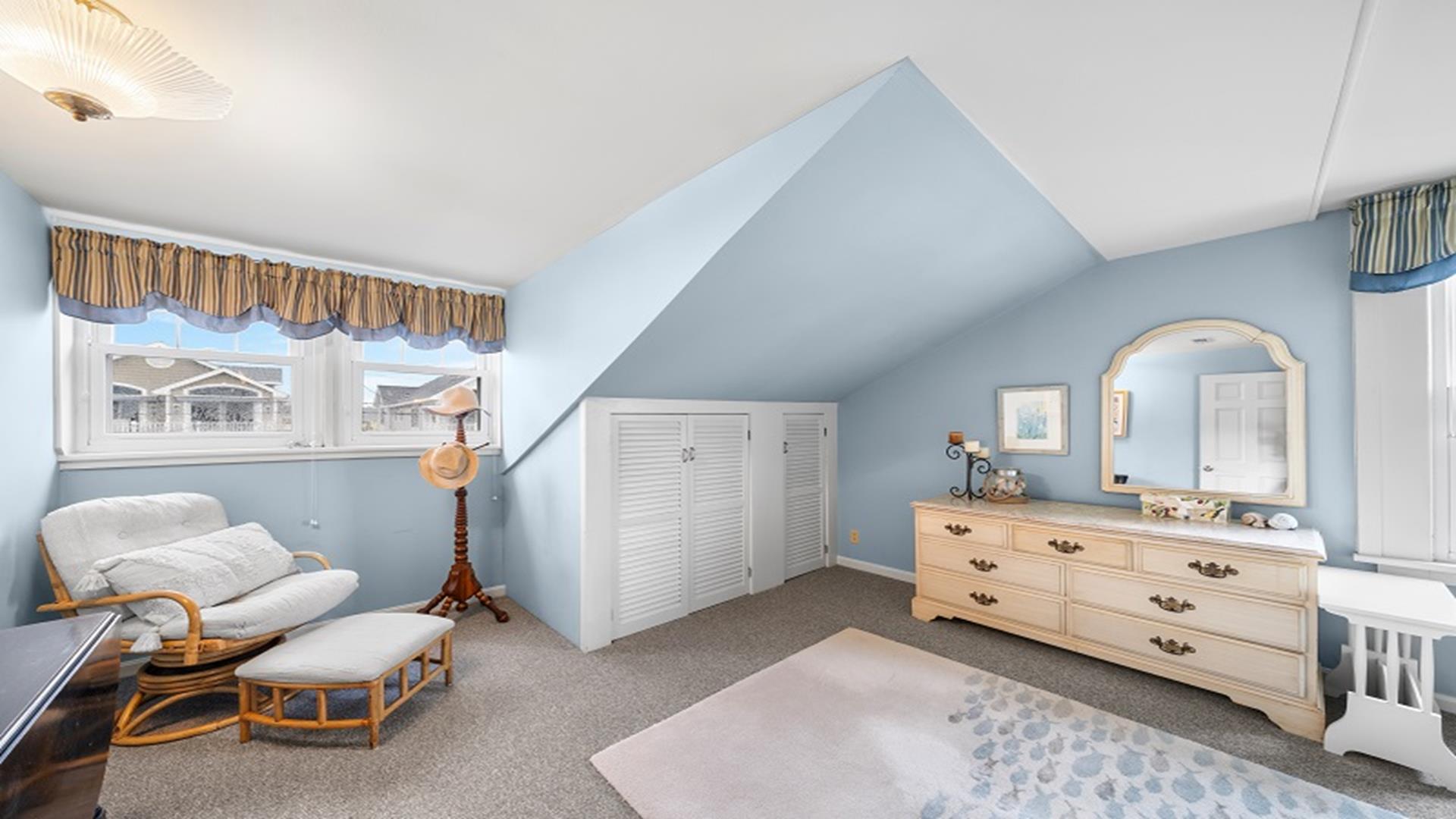 269 90th Street, Stone Harbor (2 Blocks to Beach)