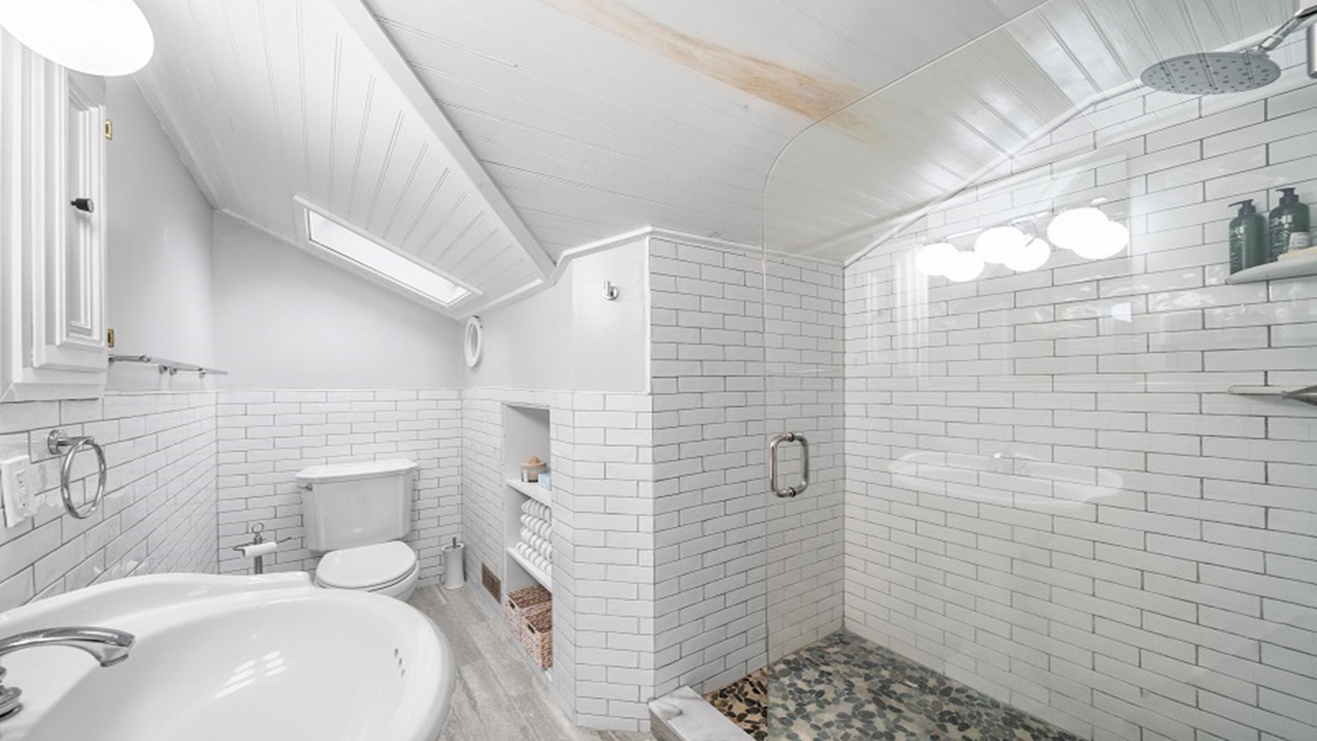 269 90th Street, Stone Harbor (2 Blocks to Beach)