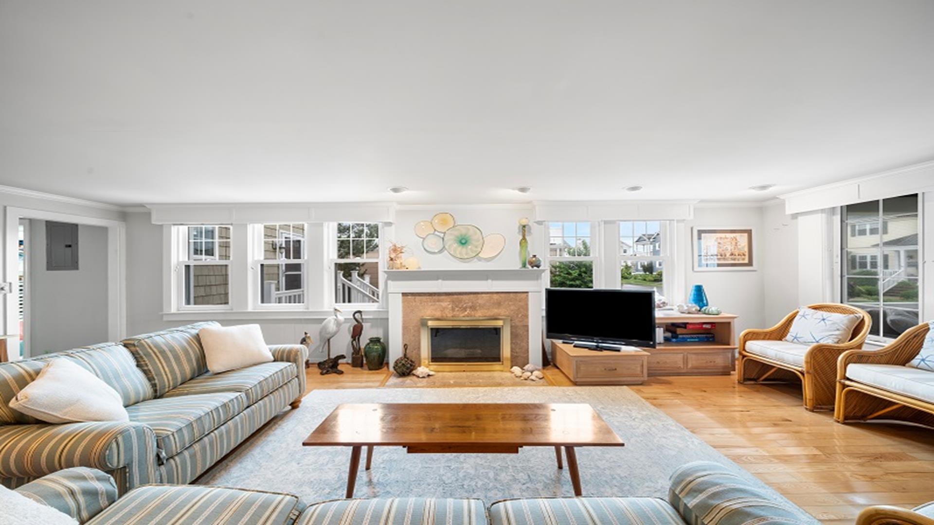 269 90th Street, Stone Harbor (2 Blocks to Beach)