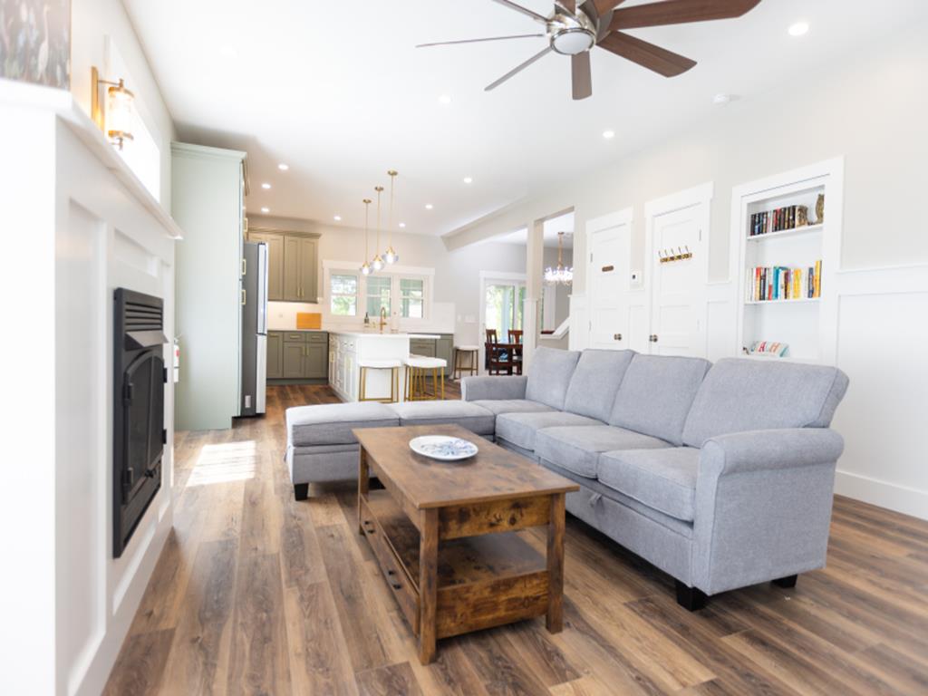 306 Sixth Ave | Photo 5