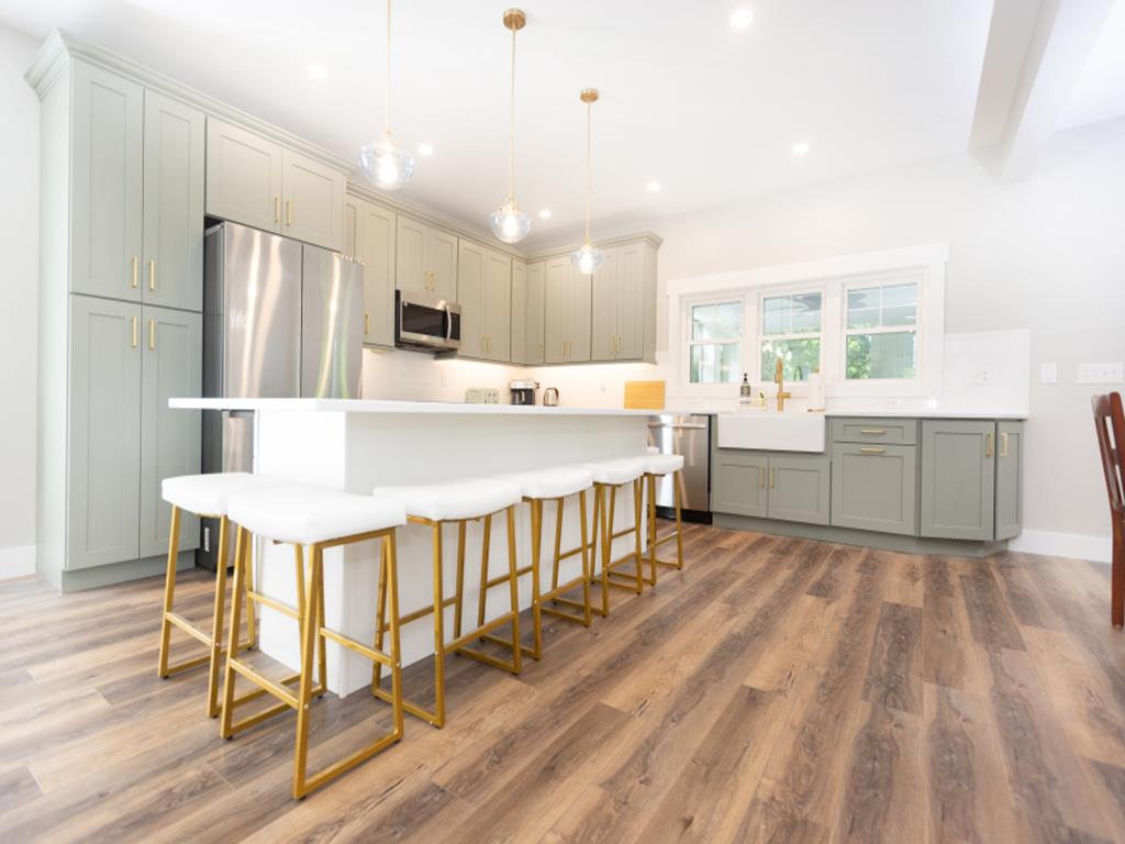 306 Sixth Ave | Photo 7