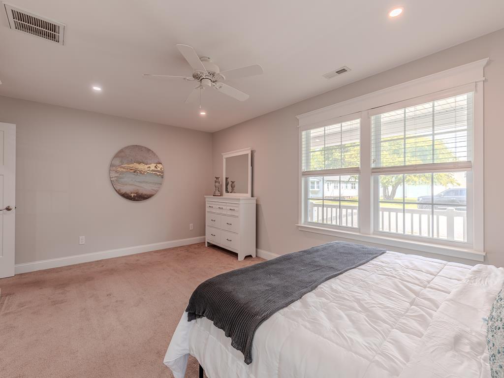 Sunset Sands - 92 Pinetree Drive | Photo 17