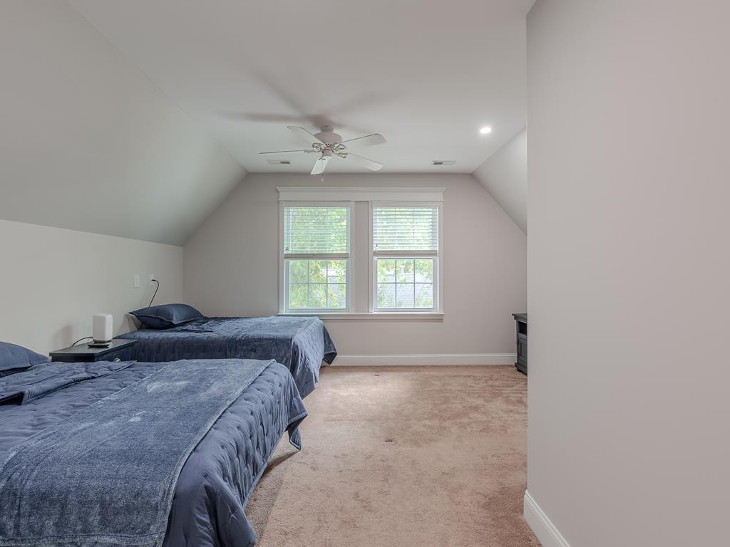 Sunset Sands - 92 Pinetree Drive | Photo 24