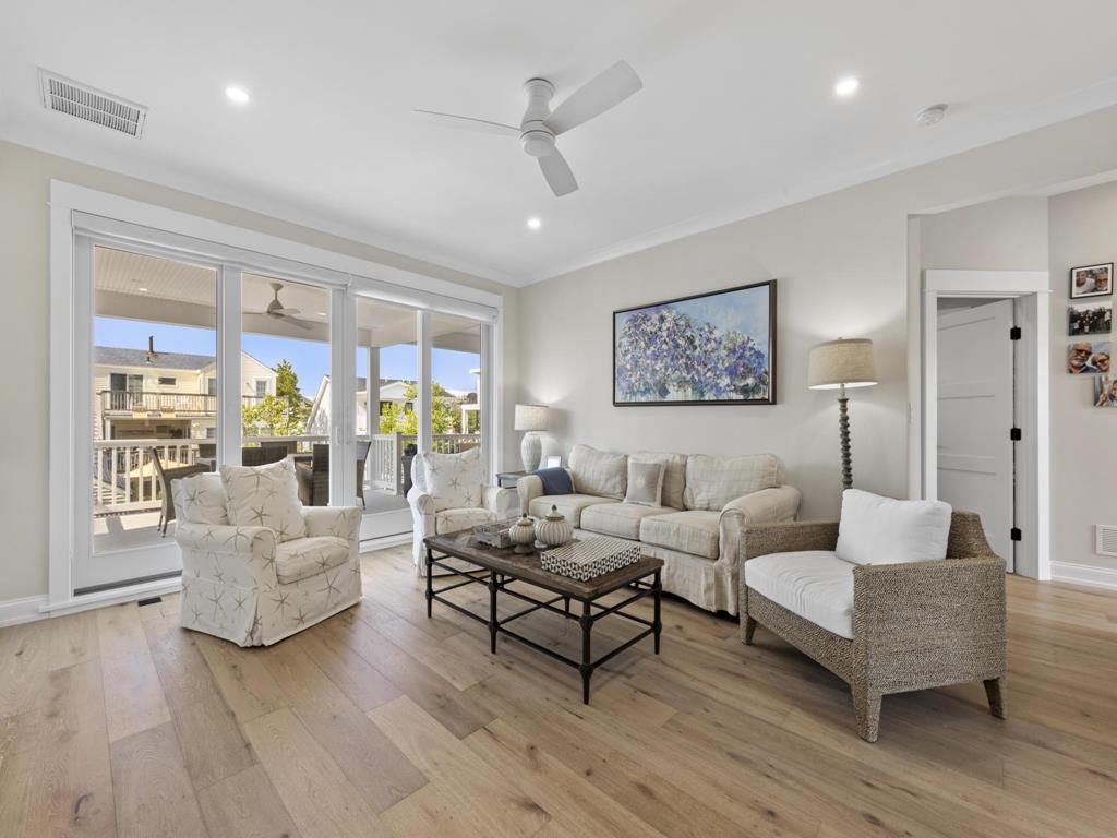 320 Essex Avenue, Beach Haven (Bay Side)