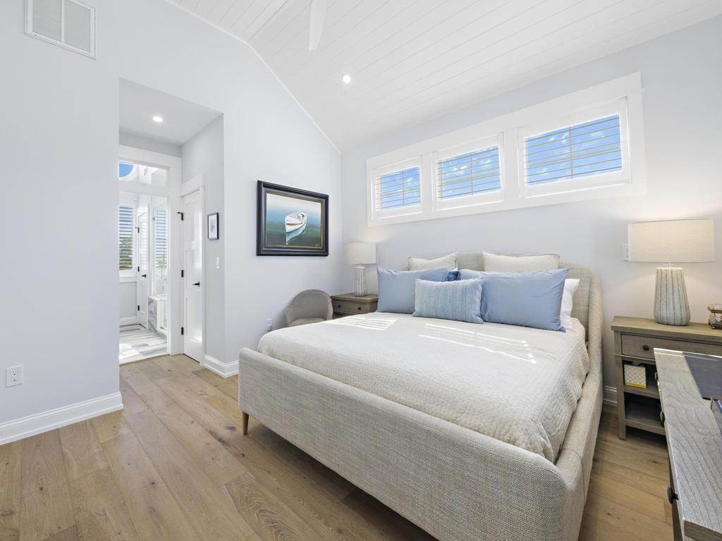 320 Essex Avenue, Beach Haven (Bay Side)