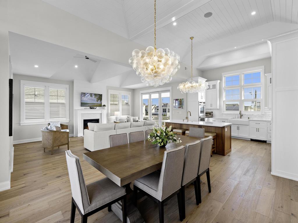 320 Essex Avenue, Beach Haven (Bay Side)