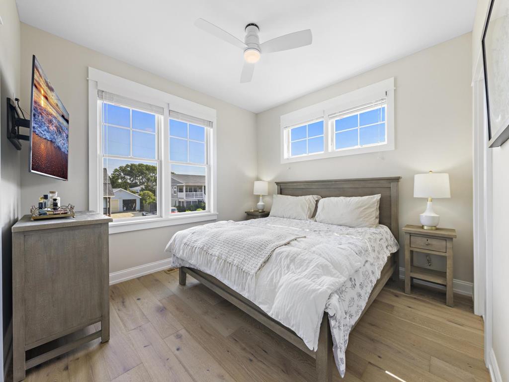 320 Essex Avenue, Beach Haven (Bay Side)