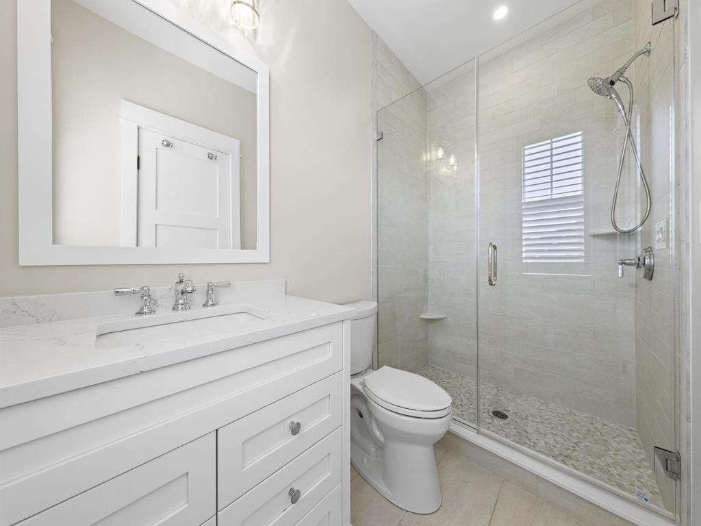 320 Essex Avenue, Beach Haven (Bay Side)