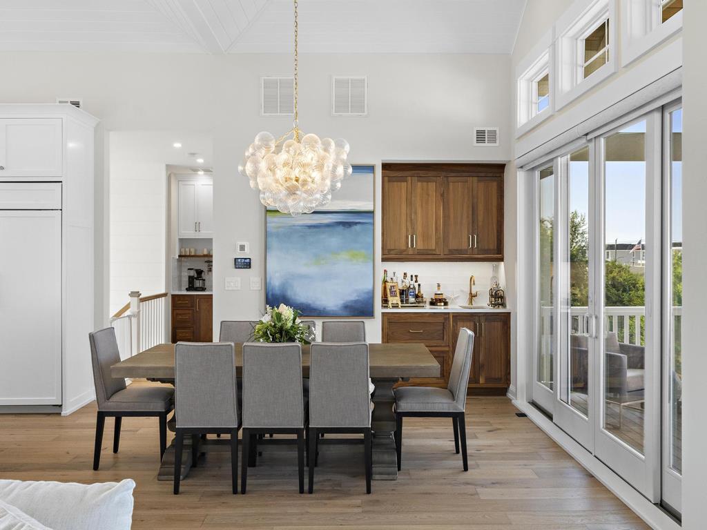 320 Essex Avenue, Beach Haven (Bay Side)