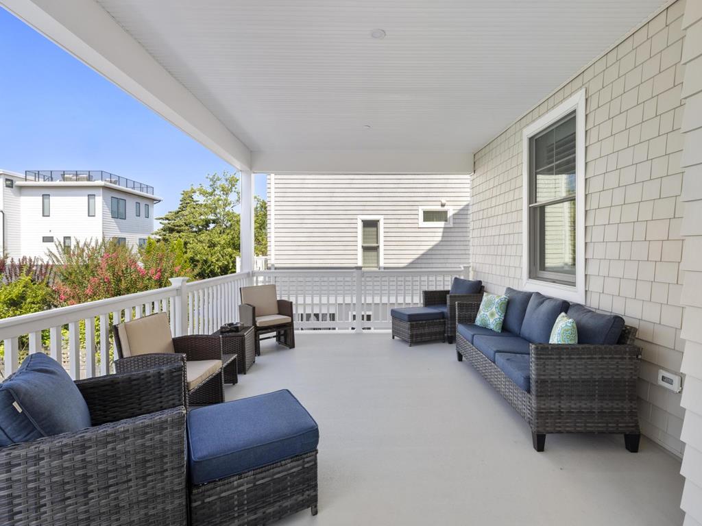 320 Essex Avenue, Beach Haven (Bay Side)