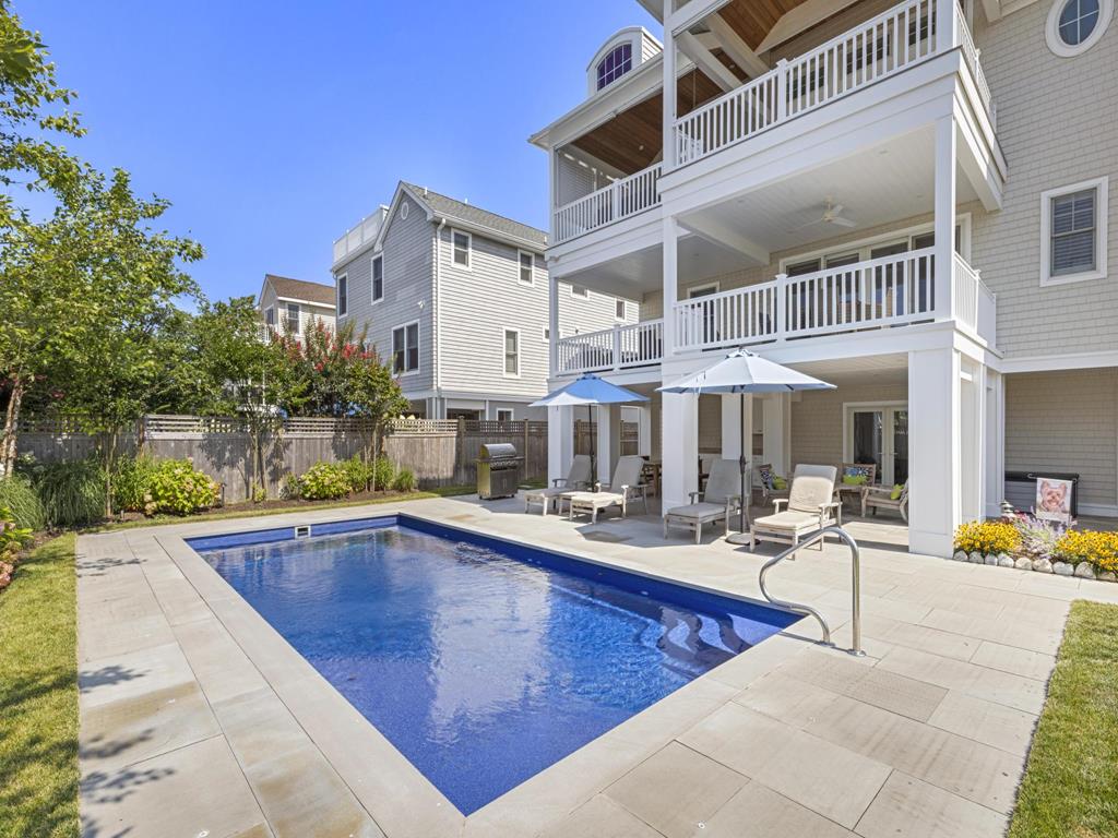 320 Essex Avenue, Beach Haven (Bay Side)