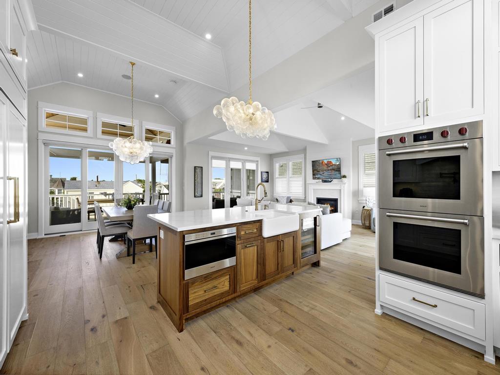 320 Essex Avenue, Beach Haven (Bay Side)