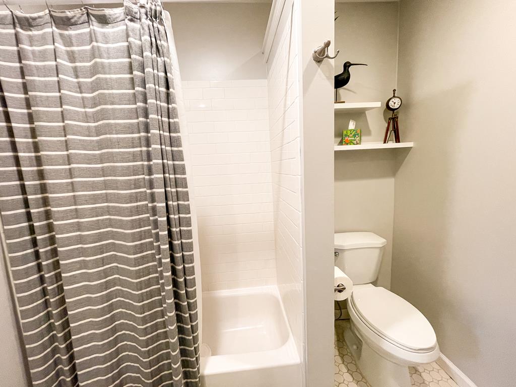 1360 A Illinois Avenue | Photo 17