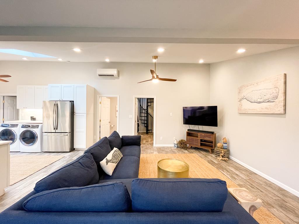 1360 A Illinois Avenue | Photo 6