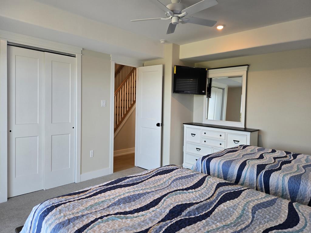 912 Landis Avenue South - Picture 