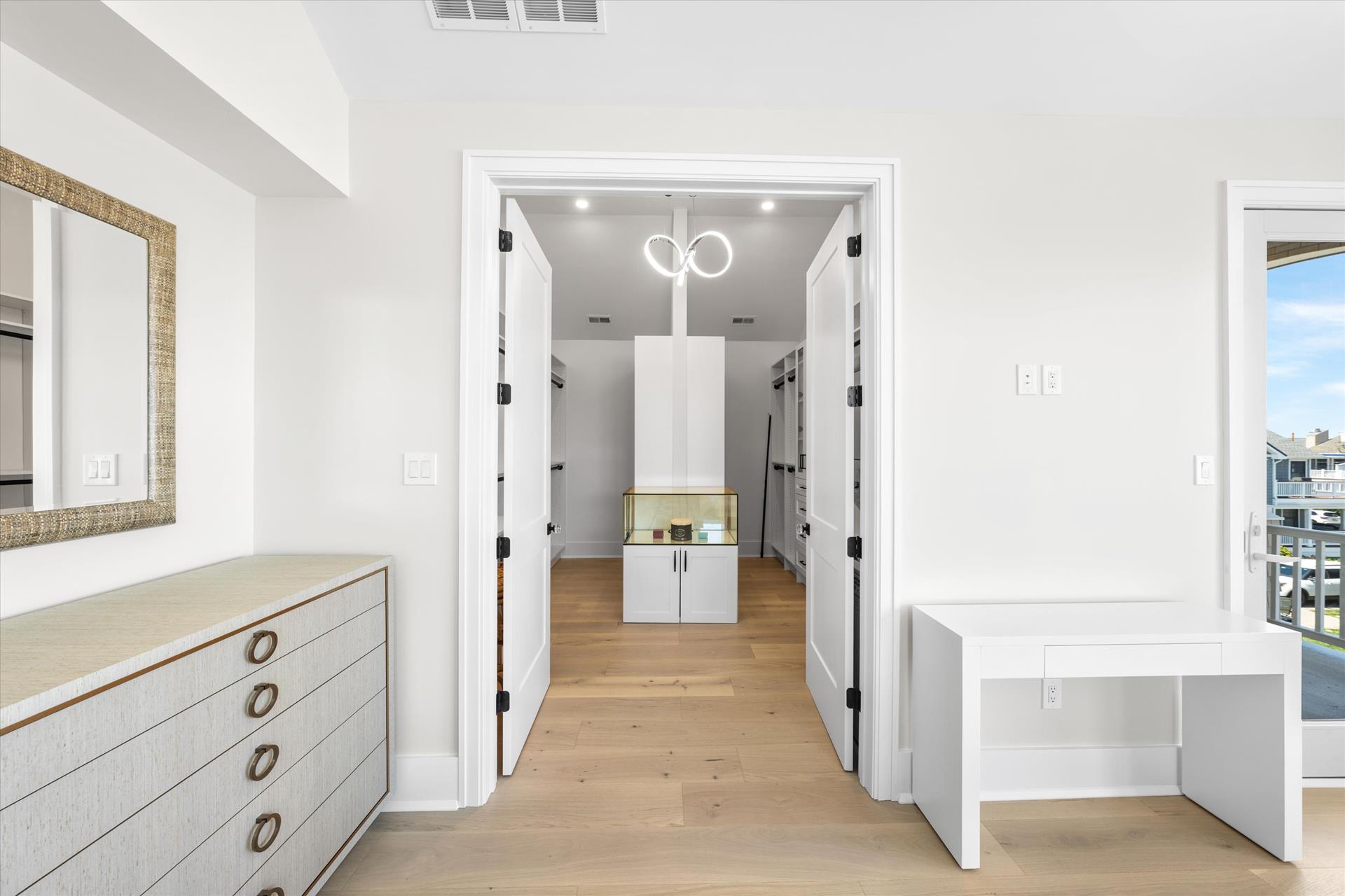 242 83rd Street, Stone Harbor (Center)