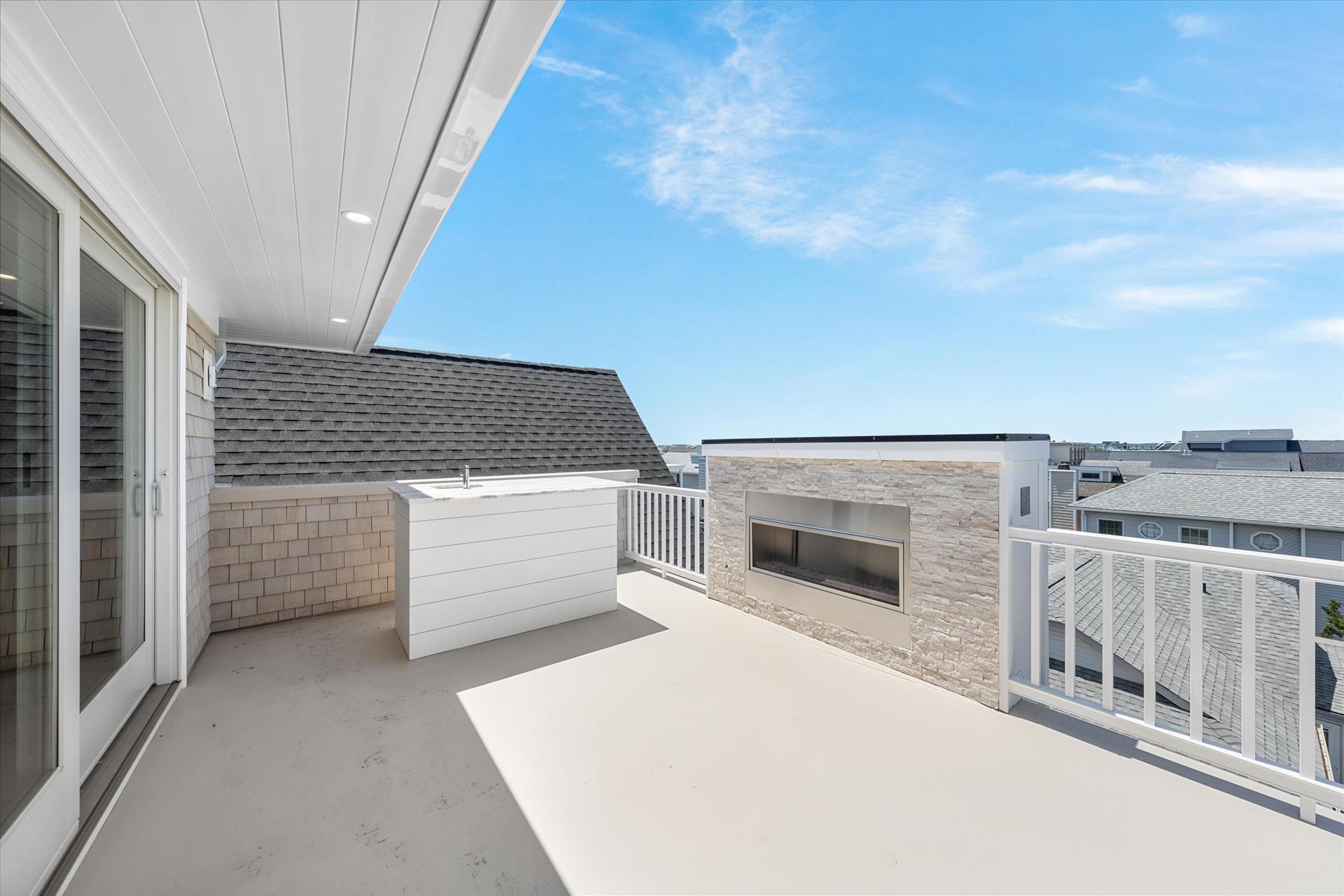 242 83rd Street, Stone Harbor (Center)