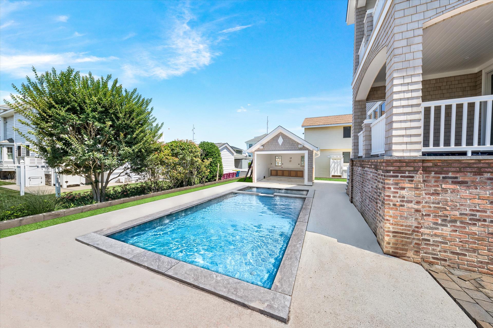 242 83rd Street, Stone Harbor (Center)