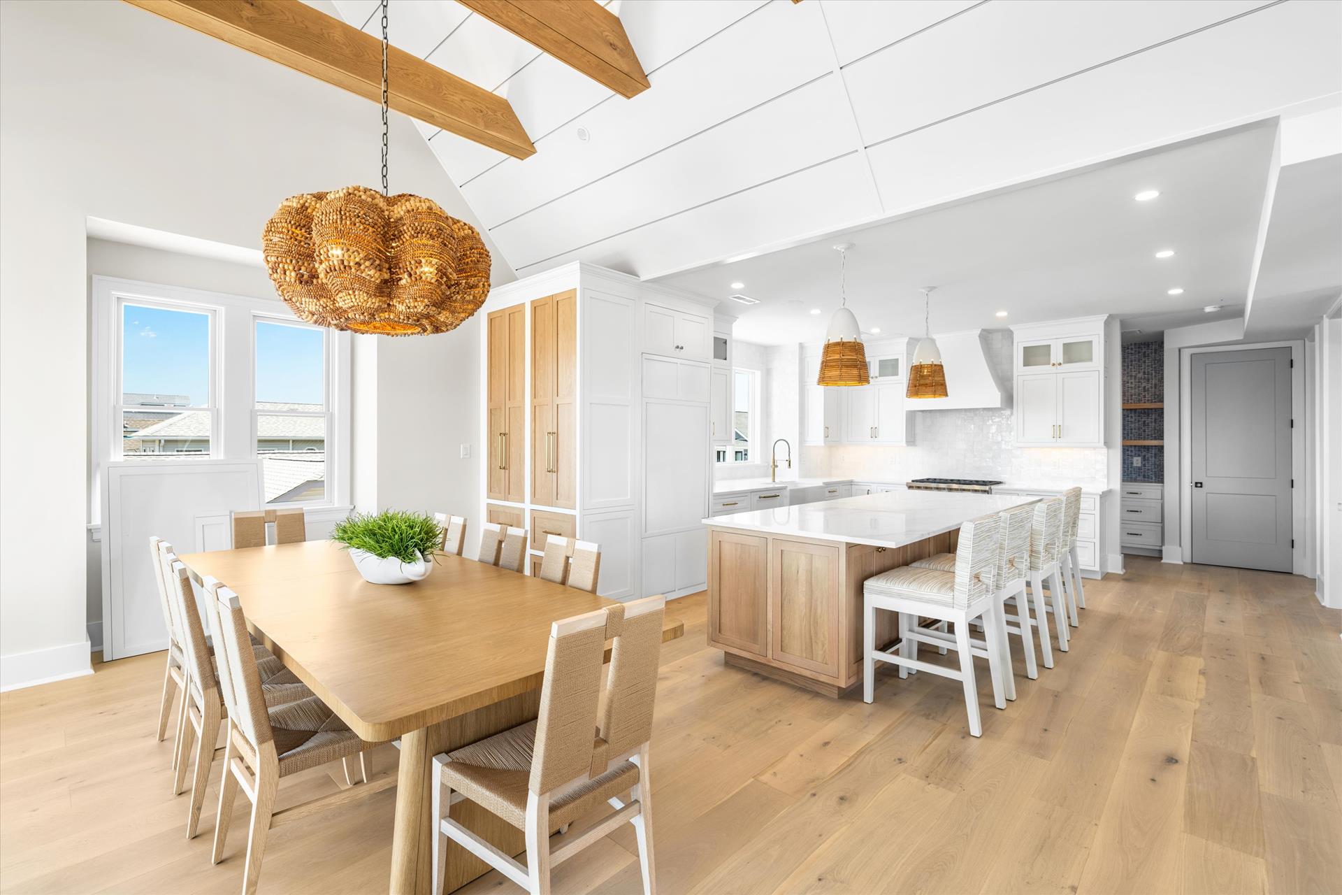 242 83rd Street, Stone Harbor (Center)