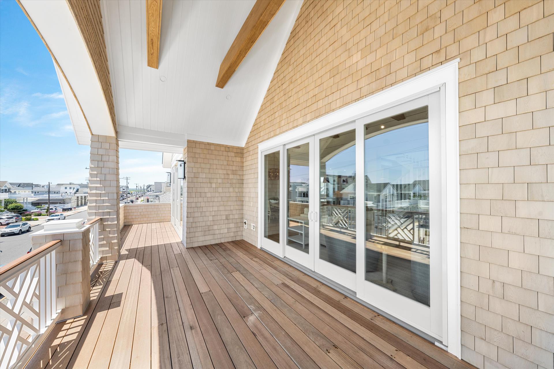 242 83rd Street, Stone Harbor (Center)