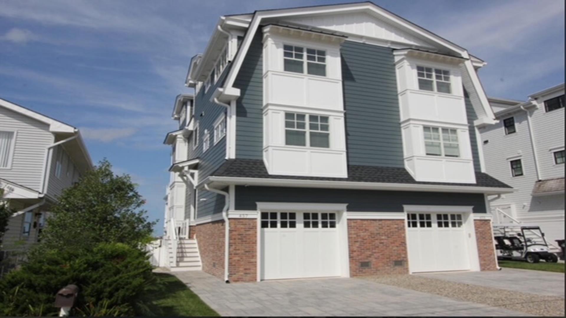 457 20th Street, Avalon