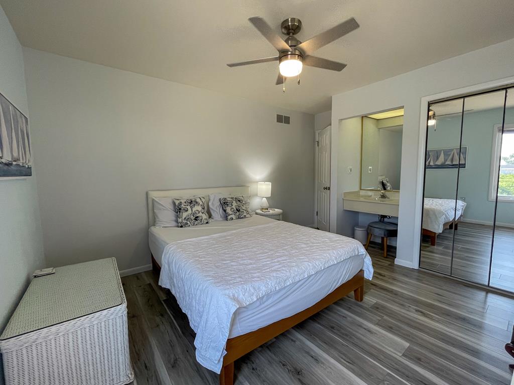 Water View, Lots of Space, 10 Blocks to CM Beach | Photo 14