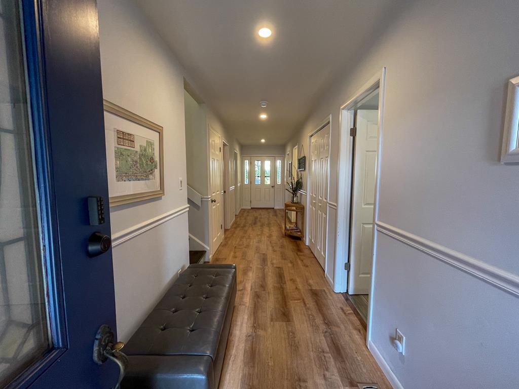 Water View, Lots of Space, 10 Blocks to CM Beach | Photo 6