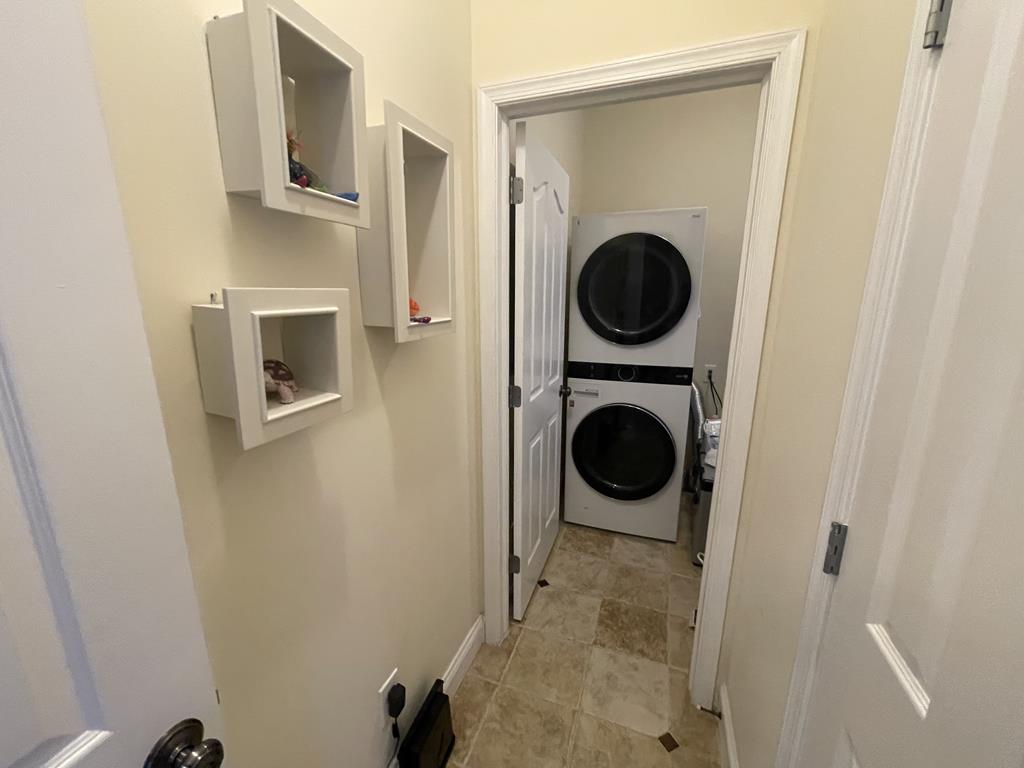 733 Sunset Blvd | Photo 17