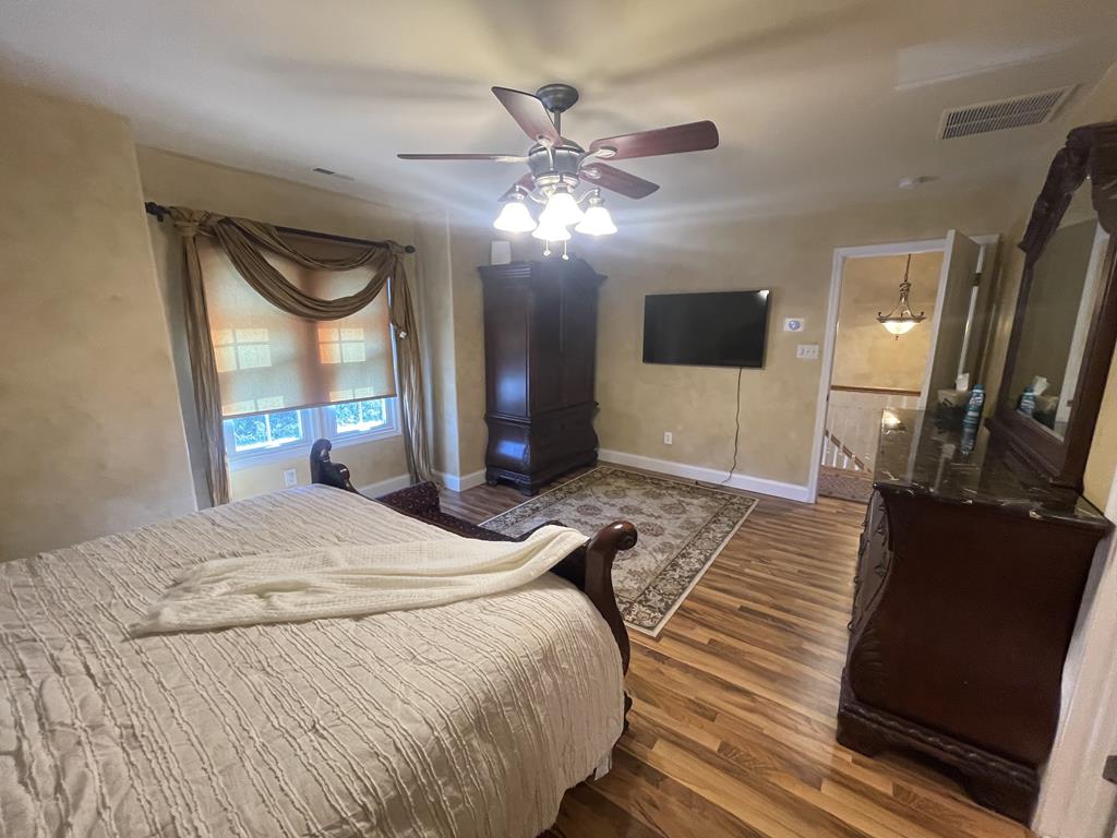 733 Sunset Blvd | Photo 20