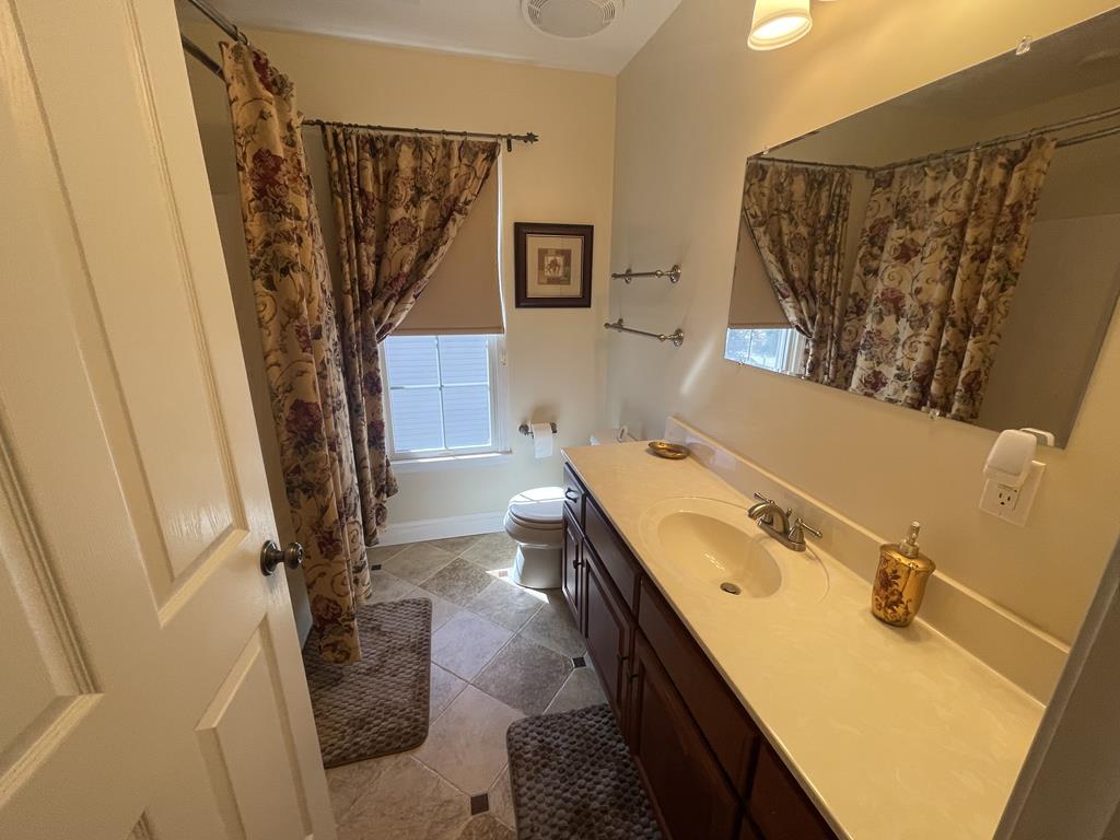 733 Sunset Blvd | Photo 23