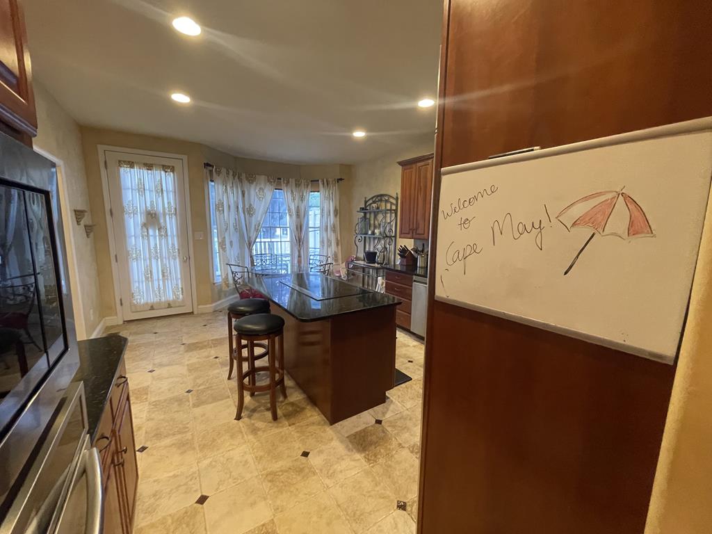 733 Sunset Blvd | Photo 11