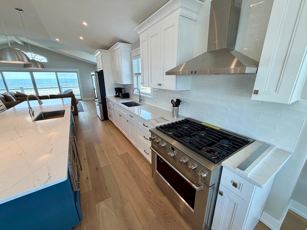 912 Landis Avenue South, Sea Isle City (Beach Front)