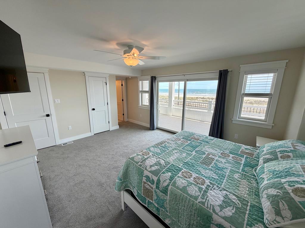 912 Landis Avenue South, Sea Isle City (Beach Front)