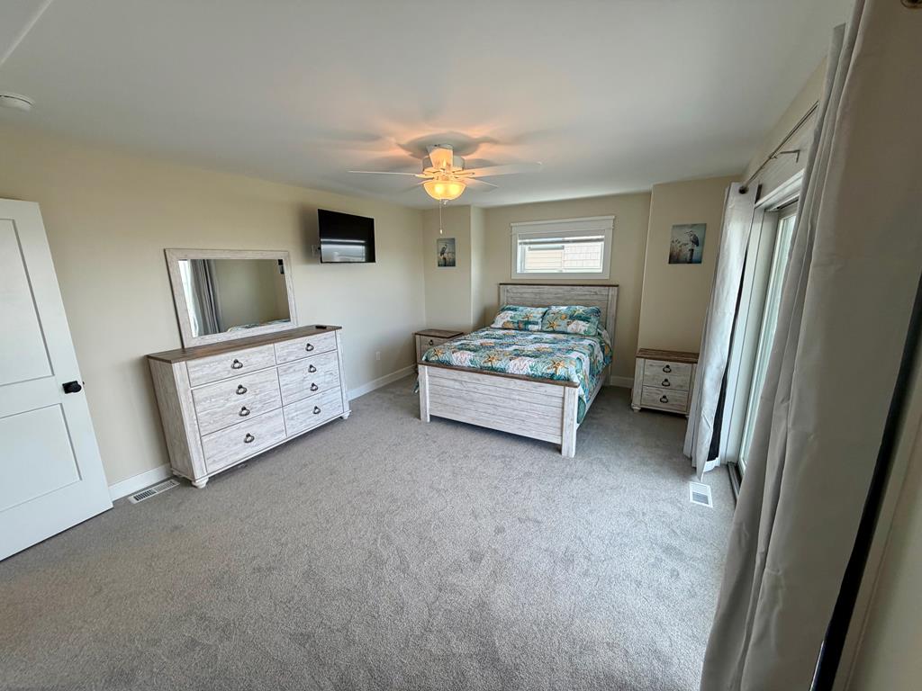 912 Landis Avenue South, Sea Isle City (Beach Front)