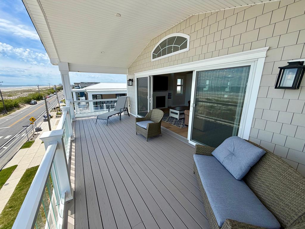 912 Landis Avenue South, Sea Isle City (Beach Front)