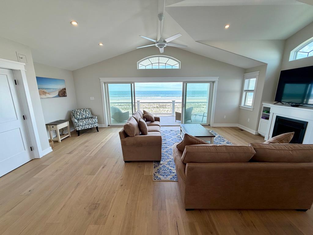 912 Landis Avenue South, Sea Isle City (Beach Front)
