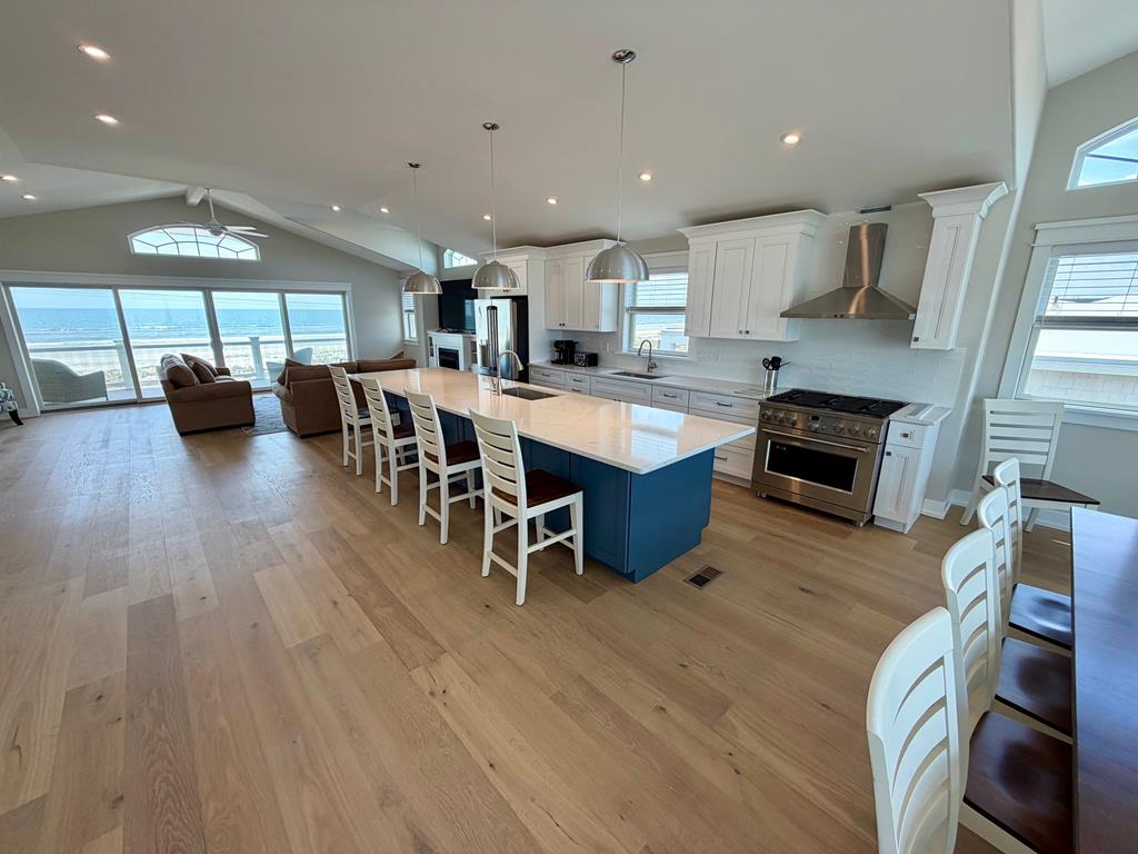912 Landis Avenue South, Sea Isle City (Beach Front)