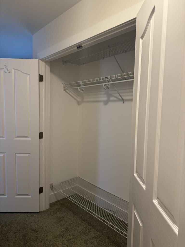 225 Brainard Avenue | Photo 32