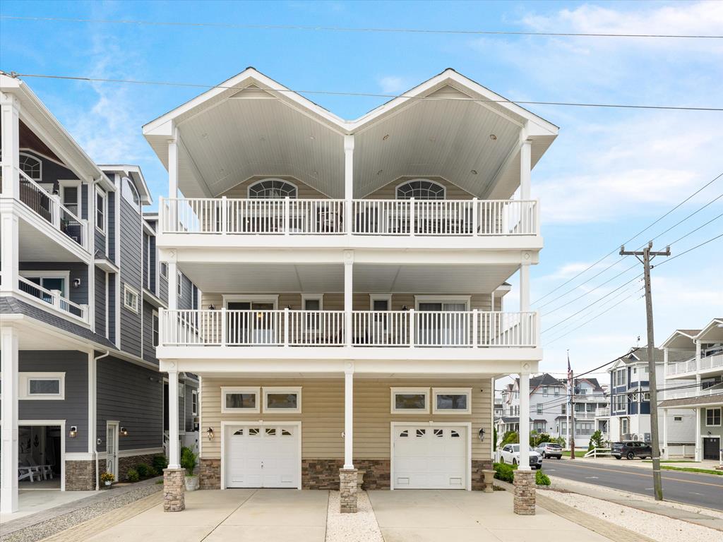32 47th Street - 