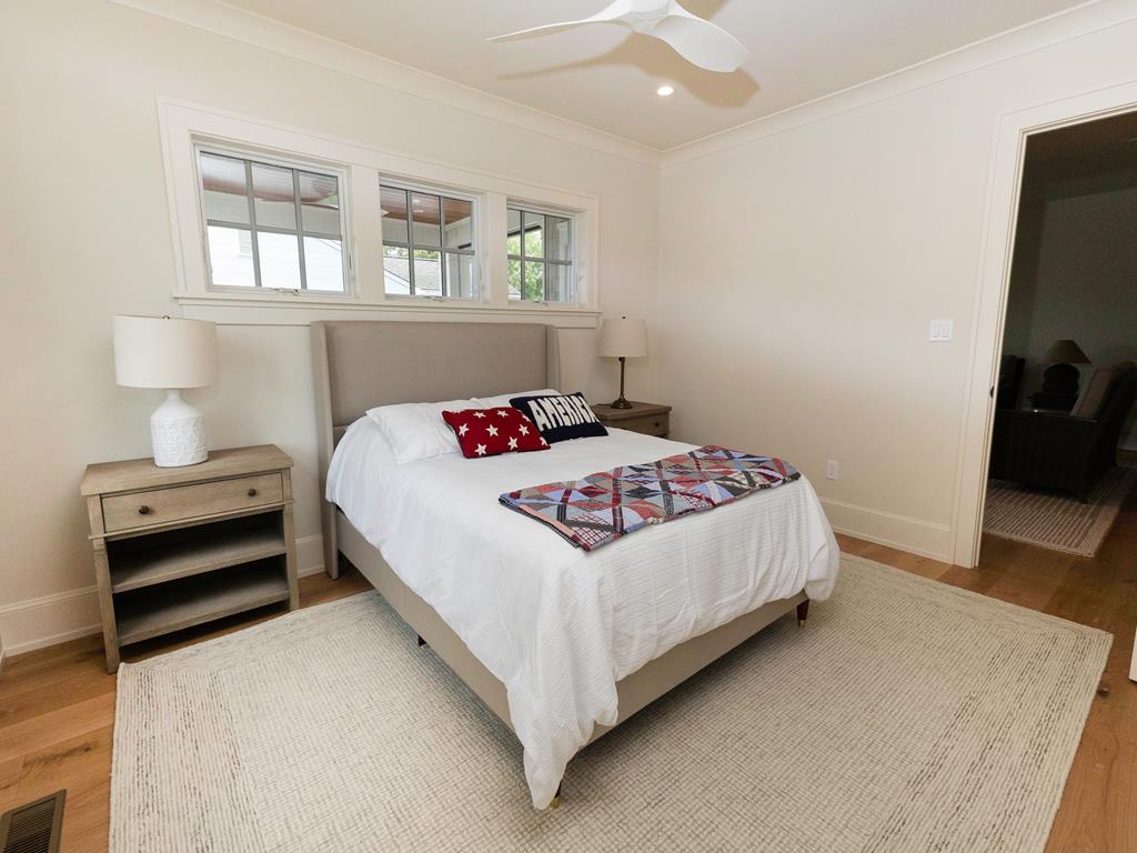 301 Fow Ave. - Chic by the Sea | Photo 14