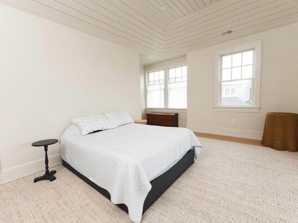 301 Fow Ave. - Chic by the Sea | Photo 19