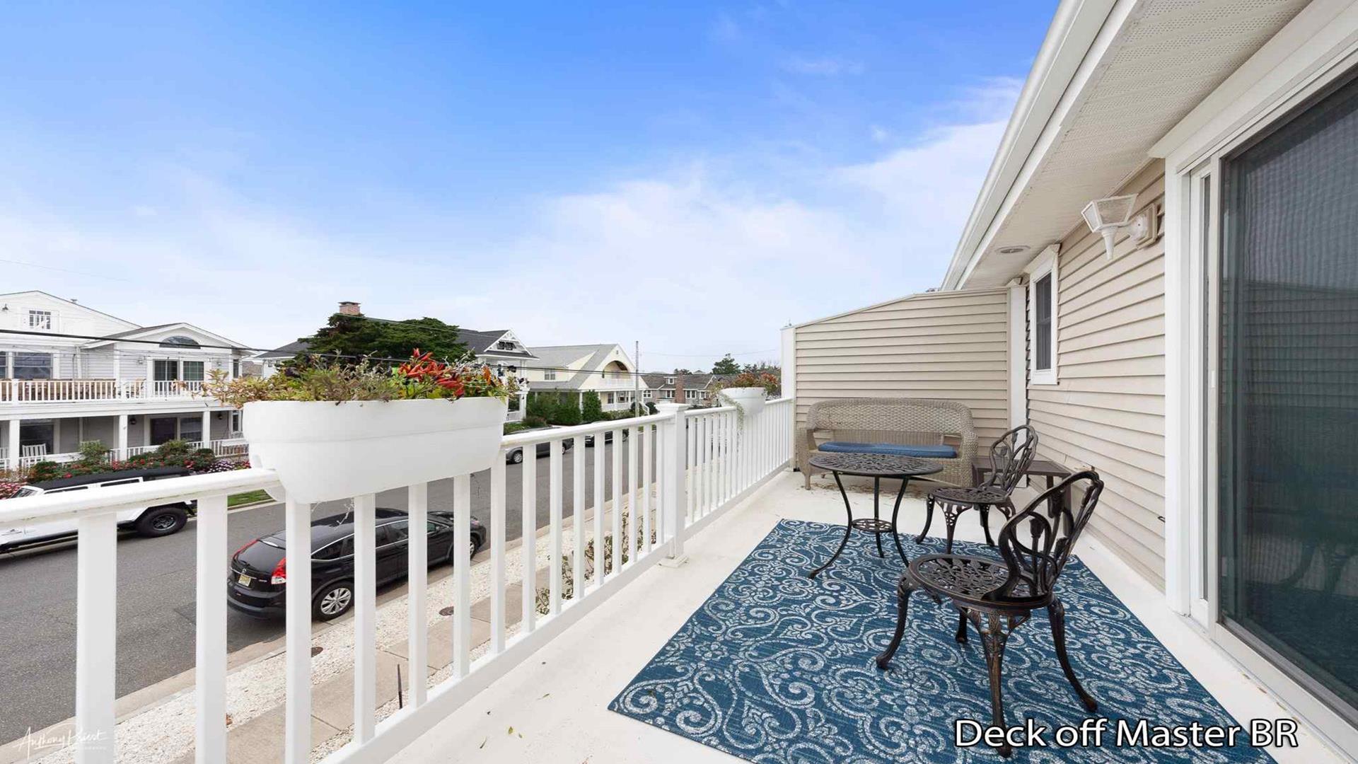 230 101st Street, Stone Harbor (Mid-Island)