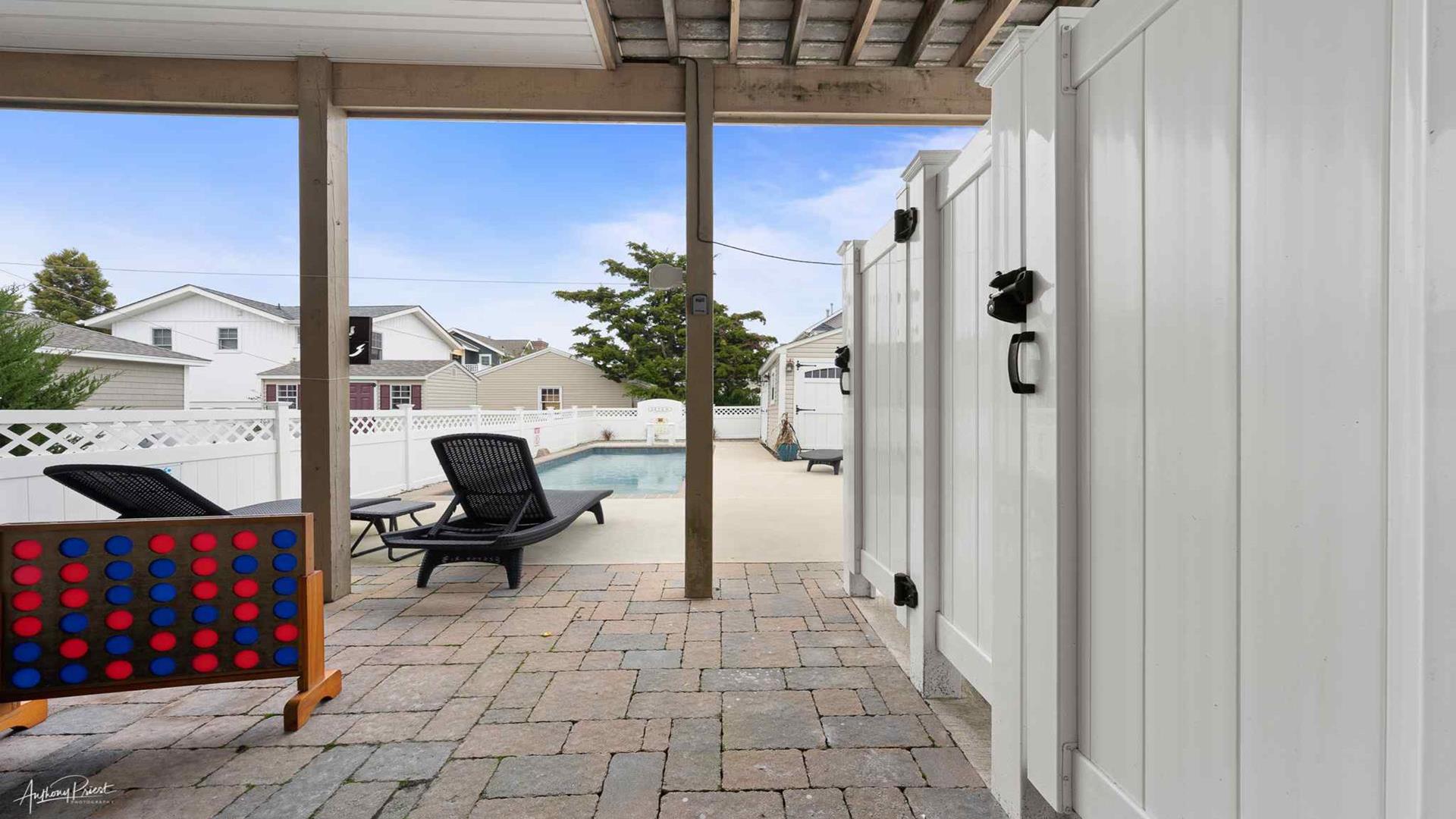 230 101st Street, Stone Harbor (Mid-Island)