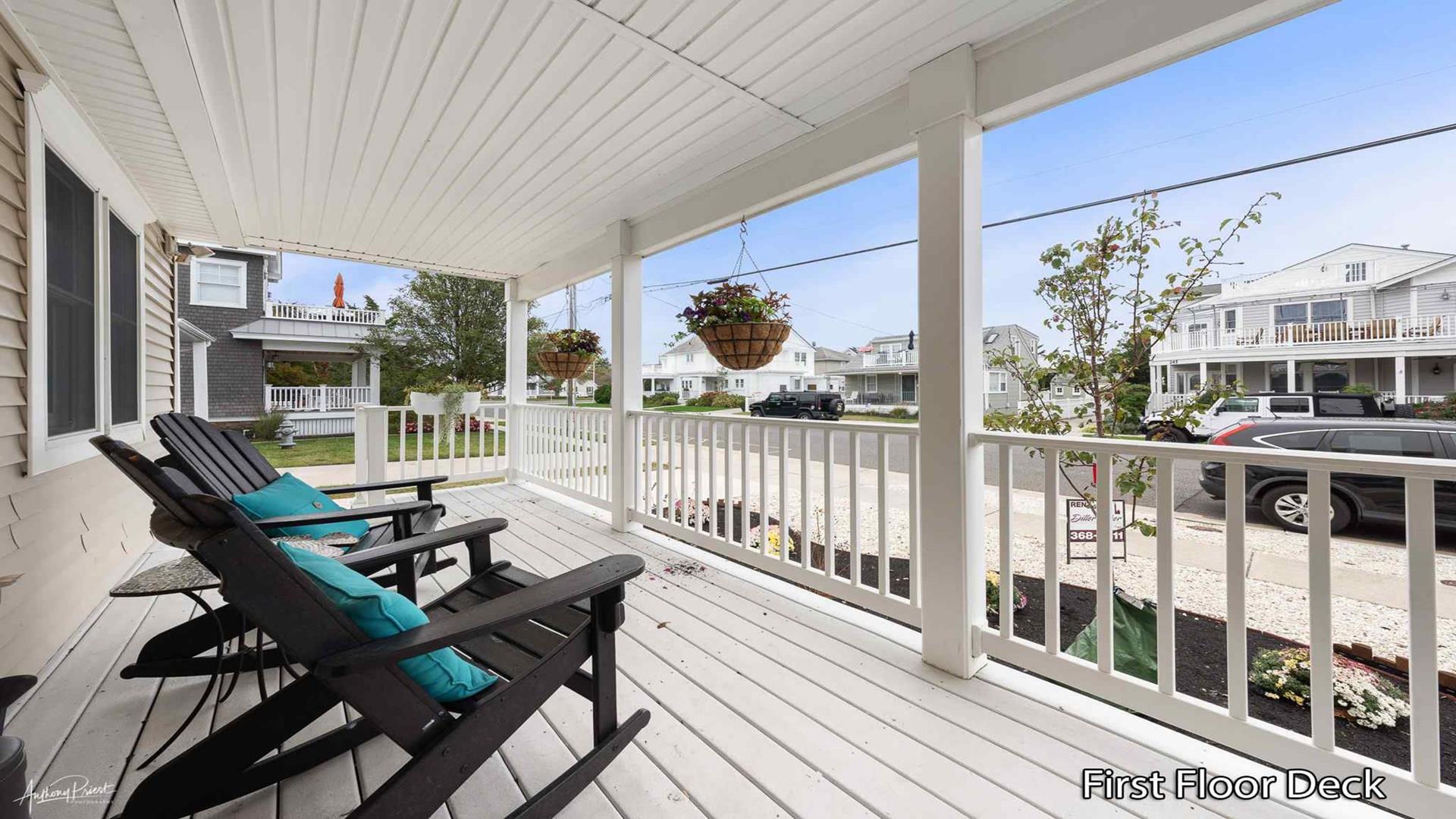 230 101st Street, Stone Harbor (Mid-Island)