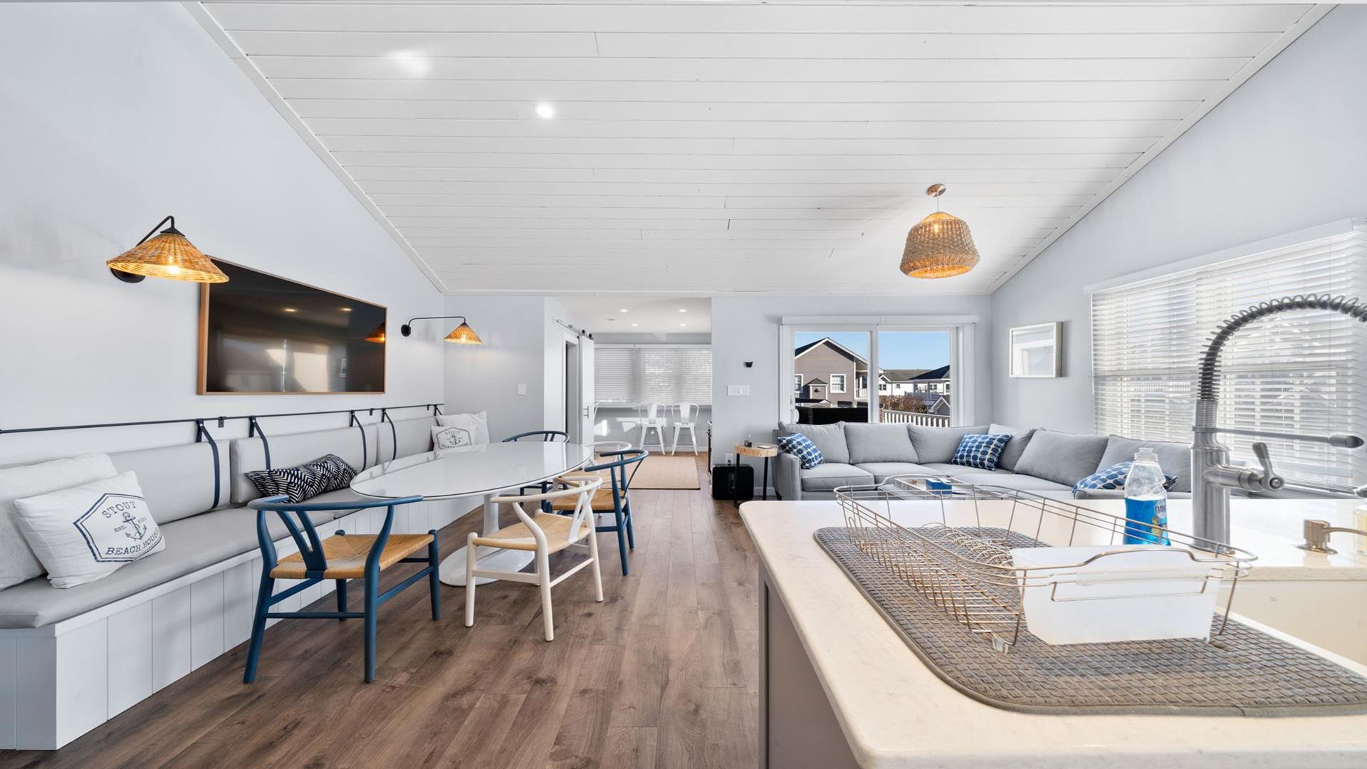 230 101st Street, Stone Harbor (Mid-Island)